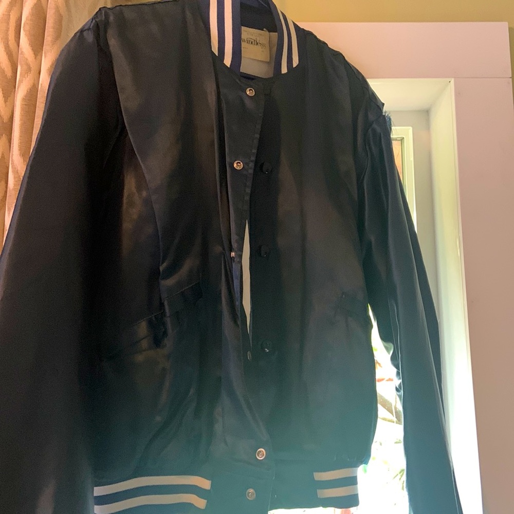 Comfortable retro windless jacket